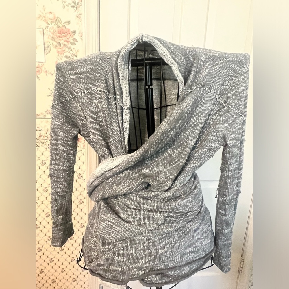 Free people Loop Cardigan Cream Grey wrap waterfall frayed distressed lagenlook - Picture 15 of 16